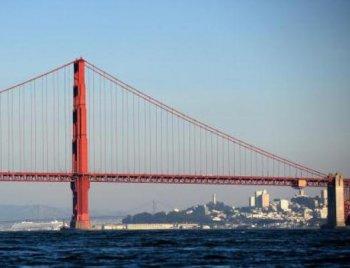 <a href="https://www.theepochtimes.com/assets/uploads/2015/07/san_francisco_marathon_83431639_medium.jpg"><img src="https://www.theepochtimes.com/assets/uploads/2015/07/san_francisco_marathon_83431639_medium.jpg" alt="The Golden Gate Bridge in 2008. The San Francisco marathon twice crossed the Golden Gate Bridge on July 25, 2010. (Gabriel Bouys/AFP/Getty Images)" title="The Golden Gate Bridge in 2008. The San Francisco marathon twice crossed the Golden Gate Bridge on July 25, 2010. (Gabriel Bouys/AFP/Getty Images)" width="320" class="size-medium wp-image-109654"/></a>