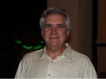 <a href="https://www.theepochtimes.com/assets/uploads/2015/07/tbe_medium.jpg"><img class="size-medium wp-image-78206" title="Dr. Beley was interested in the precise dancing he saw. (James Fish/The Epoch Times)" src="https://www.theepochtimes.com/assets/uploads/2015/07/tbe_medium.jpg" alt="Dr. Beley was interested in the precise dancing he saw. (James Fish/The Epoch Times)" width="320"/></a>