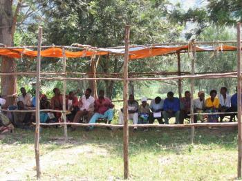 <a href="https://www.theepochtimes.com/assets/uploads/2015/07/webneighbor_medium.jpg"><img src="https://www.theepochtimes.com/assets/uploads/2015/07/webneighbor_medium.jpg" alt="A scene from 'My Neighbor, My Killer.' (Courtesy of Human Rights Watch International Film Festival)" title="A scene from 'My Neighbor, My Killer.' (Courtesy of Human Rights Watch International Film Festival)" width="320" class="size-medium wp-image-87928"/></a>