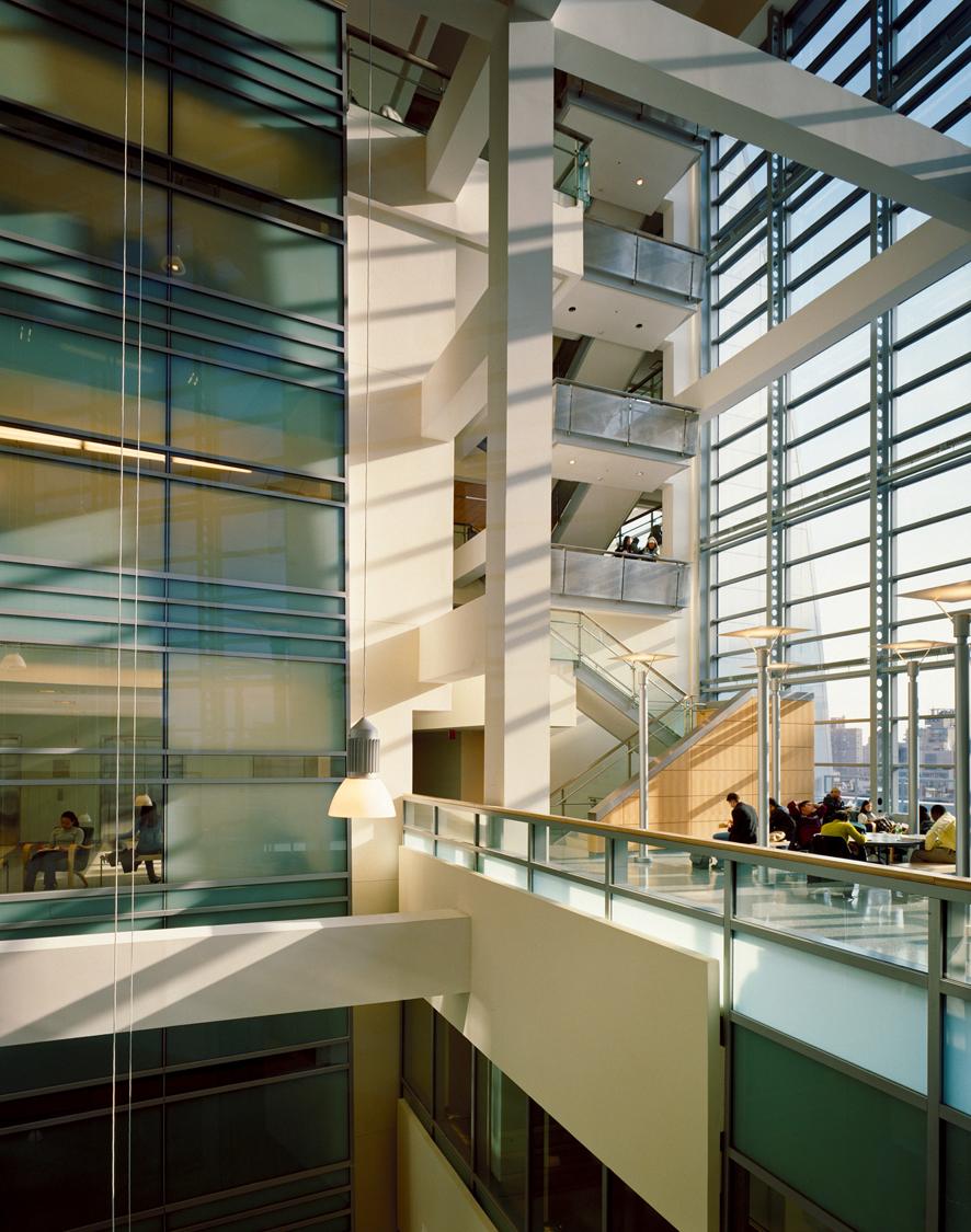 <a><img class="size-full wp-image-1782327" title="Photo: Michael Moran" src="https://www.theepochtimes.com/assets/uploads/2015/09/05_Baruch_College_ph_Michael_Moran.jpg" alt="" width="886" height="1125"/></a>