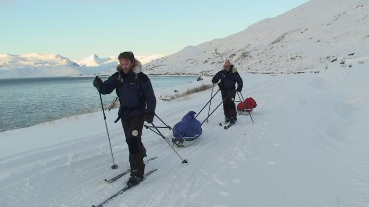<a><img src="https://www.theepochtimes.com/assets/uploads/2015/09/076.jpg" alt="Simon O'Donnell and Mark Pollock from Team South Pole Flag,training in Norway for the South Pole Race (www.southpoleflag.com)" title="Simon O'Donnell and Mark Pollock from Team South Pole Flag,training in Norway for the South Pole Race (www.southpoleflag.com)" width="320" class="size-medium wp-image-1831626"/></a>