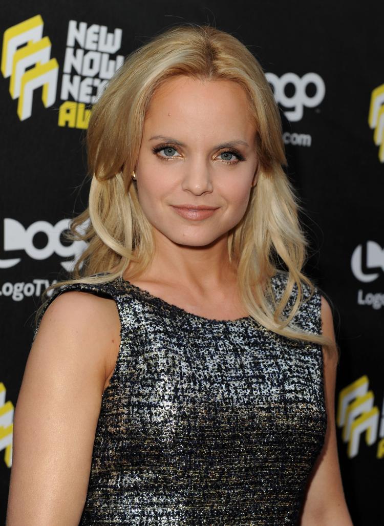 <a><img src="https://www.theepochtimes.com/assets/uploads/2015/09/101907862.jpg" alt="Mena Suvari arrives at Logo's 3rd annual 'NewNowNext Awards' held at The Edison on June 8, 2010 in Los Angeles, California. (Kevin Winter/Getty Images)" title="Mena Suvari arrives at Logo's 3rd annual 'NewNowNext Awards' held at The Edison on June 8, 2010 in Los Angeles, California. (Kevin Winter/Getty Images)" width="320" class="size-medium wp-image-1818056"/></a>