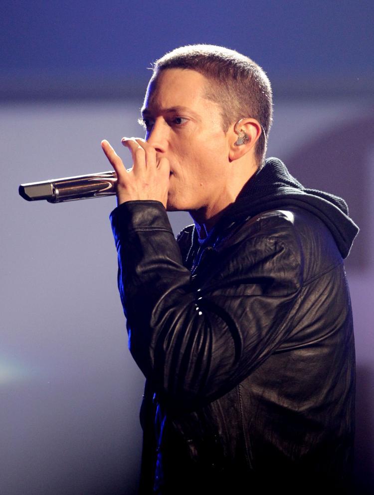 <a><img src="https://www.theepochtimes.com/assets/uploads/2015/09/102476884.jpg" alt="Eminem performs onstage during the 2010 BET Awards held at the Shrine Auditorium on June 27, 2010 in Los Angeles. (Frederick M. Brown/Getty Images)" title="Eminem performs onstage during the 2010 BET Awards held at the Shrine Auditorium on June 27, 2010 in Los Angeles. (Frederick M. Brown/Getty Images)" width="320" class="size-medium wp-image-1808390"/></a>