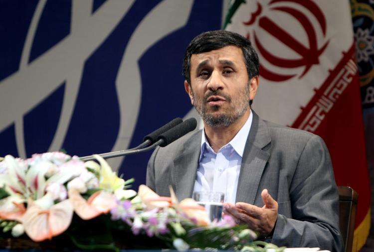 <a><img class="size-medium wp-image-1815835" title="The Karrar, Iran's new bomber drone, was referred to as an 'ambassador of death' by Iranian President Mahmoud Ahmadinejad.  (Atta Kenare/AFP/Getty Images)" src="https://www.theepochtimes.com/assets/uploads/2015/09/102484824.jpg" alt="The Karrar, Iran's new bomber drone, was referred to as an 'ambassador of death' by Iranian President Mahmoud Ahmadinejad.  (Atta Kenare/AFP/Getty Images)" width="320"/></a>