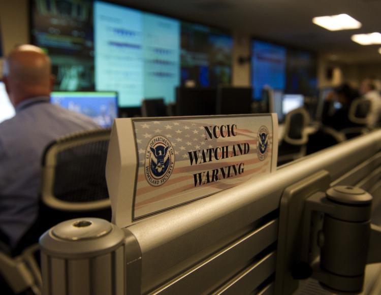 <a><img src="https://www.theepochtimes.com/assets/uploads/2015/09/104497167.jpg" alt="CYBERSECURITY: Analyists at the National Cybersecurity & Communications Integration Center (NCCIC) prepare for Cyber Storm III during a media session at their headquarters in Arlington, VA, September 24. (Jim Watson/Getty Images)" title="CYBERSECURITY: Analyists at the National Cybersecurity & Communications Integration Center (NCCIC) prepare for Cyber Storm III during a media session at their headquarters in Arlington, VA, September 24. (Jim Watson/Getty Images)" width="320" class="size-medium wp-image-1811249"/></a>