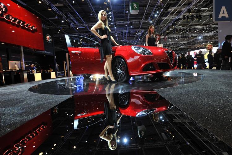 <a><img src="https://www.theepochtimes.com/assets/uploads/2015/09/105072771.jpg" alt="The Alfa-Romeo 'Giulietta' is presented at the Paris Auto Show during the press day on October 1st. (Boris Horvat/Getty Images)" title="The Alfa-Romeo 'Giulietta' is presented at the Paris Auto Show during the press day on October 1st. (Boris Horvat/Getty Images)" width="320" class="size-medium wp-image-1813292"/></a>
