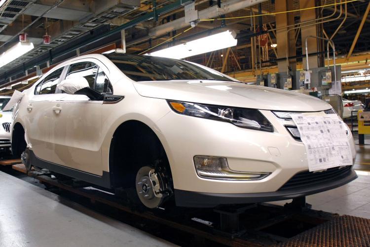 <a><img src="https://www.theepochtimes.com/assets/uploads/2015/09/107210547.jpg" alt="A Chevrolet Volt goes through assembly, after GM celebrated the official launch of the Chevrolet Volt hybrid electric vehicle at GM's Detroit-Hamtramck Assembly Nov. 30, in Detroit, Michigan. (Bill Pugliano/Getty Images)" title="A Chevrolet Volt goes through assembly, after GM celebrated the official launch of the Chevrolet Volt hybrid electric vehicle at GM's Detroit-Hamtramck Assembly Nov. 30, in Detroit, Michigan. (Bill Pugliano/Getty Images)" width="320" class="size-medium wp-image-1811448"/></a>