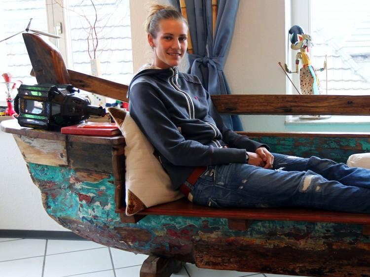 <a><img class="size-large wp-image-1771614" src="https://www.theepochtimes.com/assets/uploads/2015/09/107981797-old-furniture1.jpg" alt="Old furniture bench" width="590" height="442"/></a>