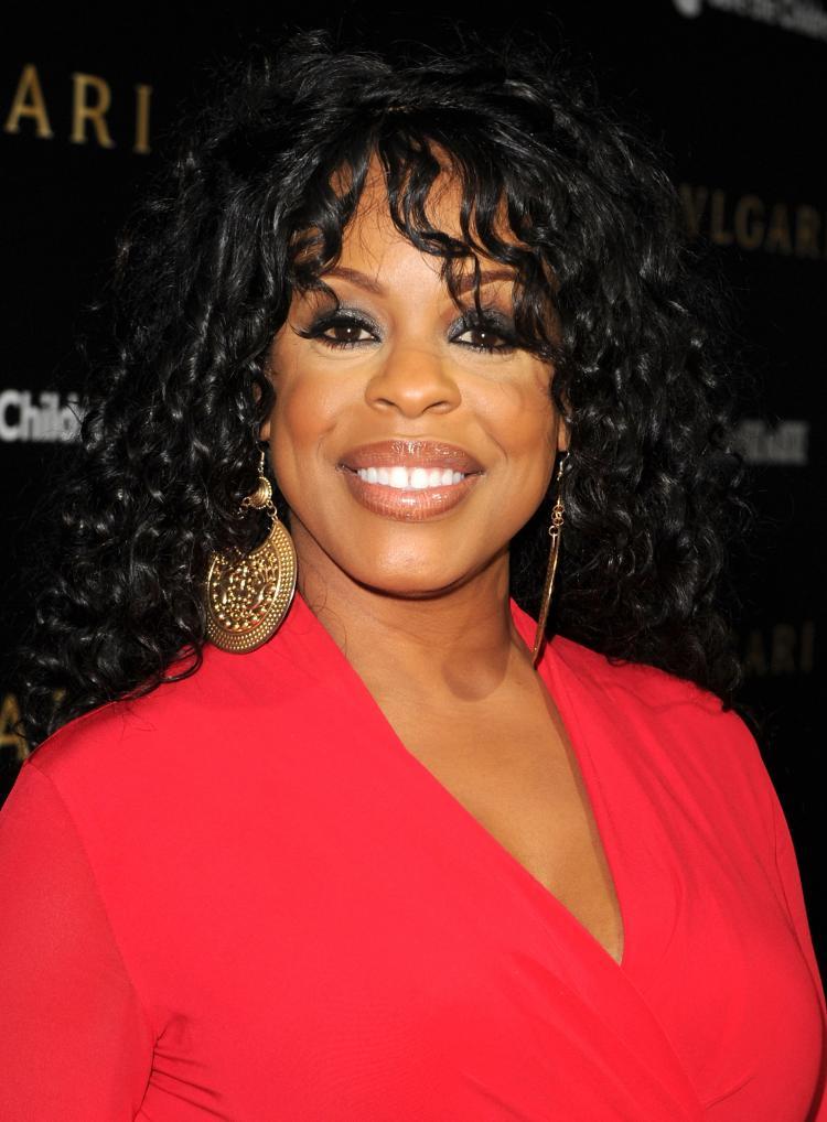 <a><img src="https://www.theepochtimes.com/assets/uploads/2015/09/108029995.jpg" alt="Actress Niecy Nash arrives at the Bvlgari private event honoring Simon Fuller and Paul Haggis to benefit Save The Children and Artists For Peace and Justice at the home of Ron Burkle on January 13, 2011 in Beverly Hills, California. (Jason Merritt/Getty Images)" title="Actress Niecy Nash arrives at the Bvlgari private event honoring Simon Fuller and Paul Haggis to benefit Save The Children and Artists For Peace and Justice at the home of Ron Burkle on January 13, 2011 in Beverly Hills, California. (Jason Merritt/Getty Images)" width="320" class="size-medium wp-image-1808979"/></a>