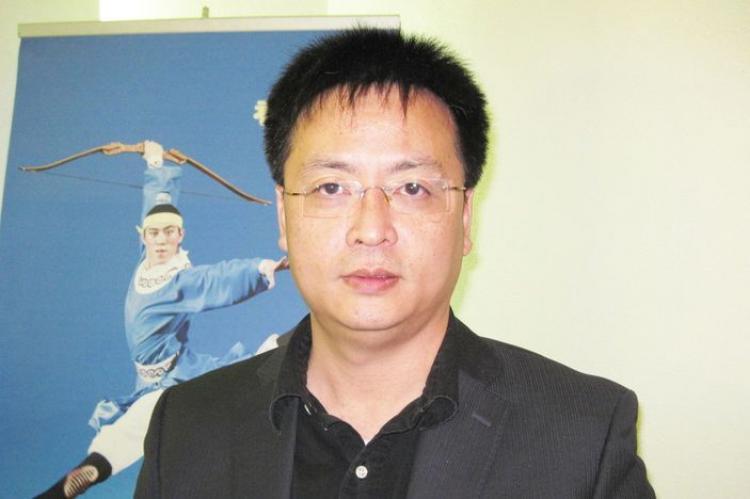 <a><img src="https://www.theepochtimes.com/assets/uploads/2015/09/1104090646081749.jpg" alt="Feng Congde, one of the student leaders of the Tiananmen Square June 4 movement in 1989, watches Shen Yun New York Companys performance in San Jose Center on April 8. (Zhou Rong/The Epoch Times)" title="Feng Congde, one of the student leaders of the Tiananmen Square June 4 movement in 1989, watches Shen Yun New York Companys performance in San Jose Center on April 8. (Zhou Rong/The Epoch Times)" width="320" class="size-medium wp-image-1805713"/></a>