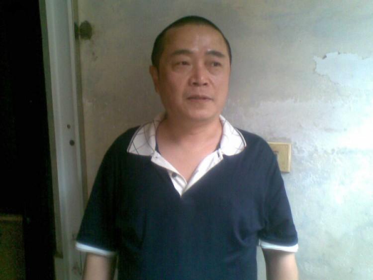 <a><img src="https://www.theepochtimes.com/assets/uploads/2015/09/1106100343232431.jpg" alt="Mr. Huang Qi, a human rights activist from Sichuan, China. (www.64Tianwang.com)" title="Mr. Huang Qi, a human rights activist from Sichuan, China. (www.64Tianwang.com)" width="320" class="size-medium wp-image-1802762"/></a>
