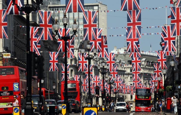 <a><img src="https://www.theepochtimes.com/assets/uploads/2015/09/113151887.jpg" alt="British Union Jack flags hang along Regent Street in London, on April 25, 2011. Britain's Prince William is to marry his fiancee Kate Middleton at Westminster Abbey in London on April 29, 2011. (Adrian Dennis/AFP/Getty Images)" title="British Union Jack flags hang along Regent Street in London, on April 25, 2011. Britain's Prince William is to marry his fiancee Kate Middleton at Westminster Abbey in London on April 29, 2011. (Adrian Dennis/AFP/Getty Images)" width="320" class="size-medium wp-image-1804944"/></a>