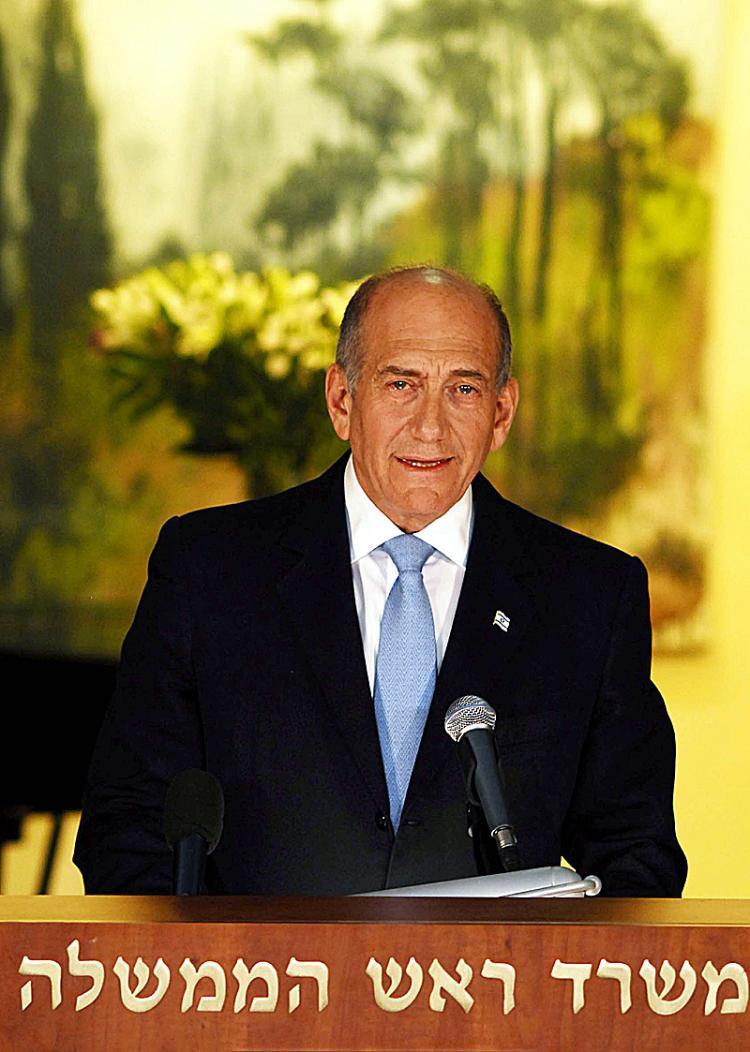<a><img src="https://www.theepochtimes.com/assets/uploads/2015/09/11Olmomom82121866.jpg" alt="Israeli Prime Minister Ehud Olmert announces his intention to resign as Prime Minister of Israel on July 30, 2008 in Jerusalem, Israel. (Avi Ohayon/GPO/Getty Images)" title="Israeli Prime Minister Ehud Olmert announces his intention to resign as Prime Minister of Israel on July 30, 2008 in Jerusalem, Israel. (Avi Ohayon/GPO/Getty Images)" width="320" class="size-medium wp-image-1834661"/></a>