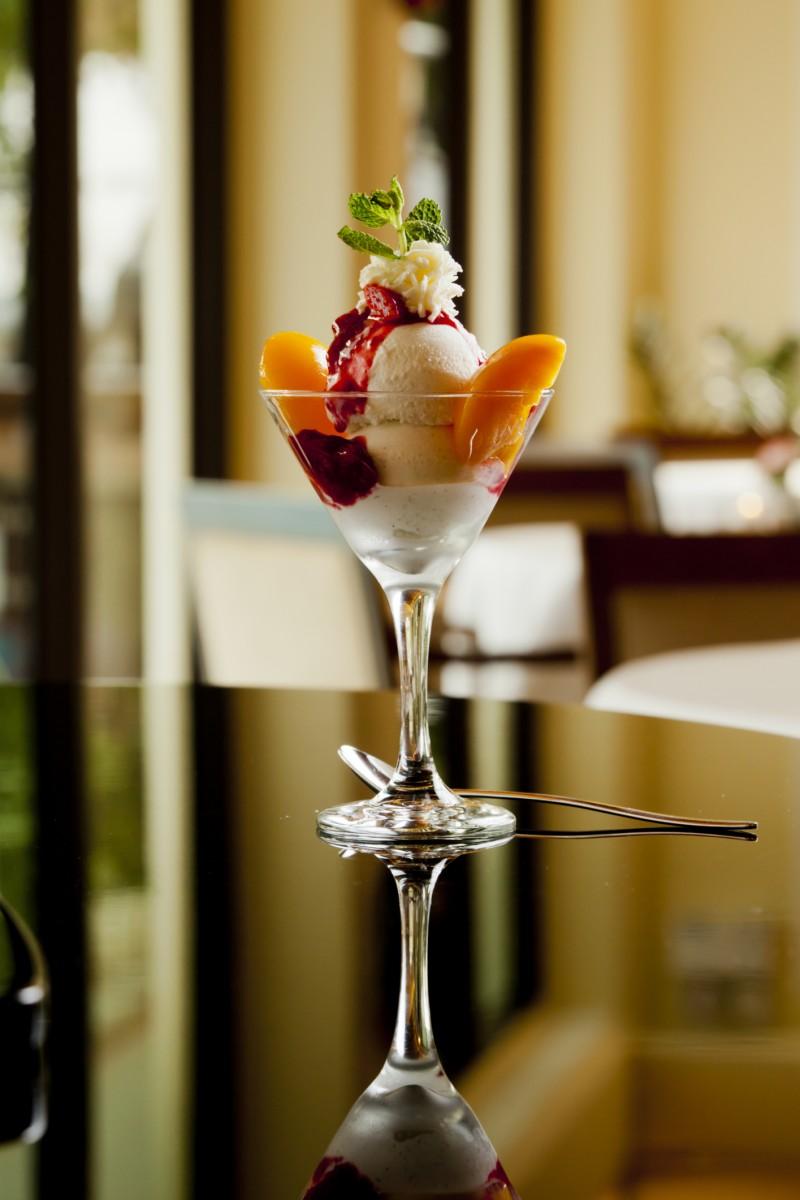 <a><img class="size-large wp-image-1783213" title="Peach Melba " src="https://www.theepochtimes.com/assets/uploads/2015/09/120222-Peach-Melba136505329.jpg" alt="Peach Melba" width="393" height="590"/></a>