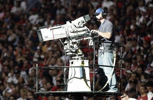 <a><img class="size-large wp-image-1793126" title="Wild Card Playoffs - Cincinnati Bengals v Houston Texans" src="https://www.theepochtimes.com/assets/uploads/2015/09/136822989.jpg" alt="" width="587" height="385"/></a>