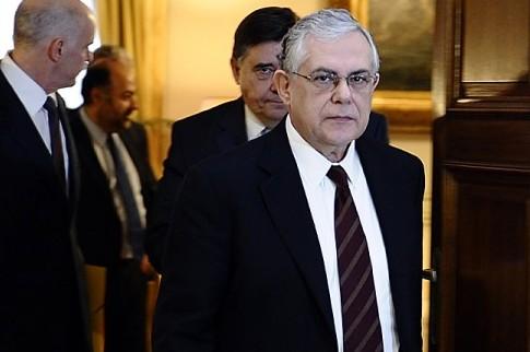 <a><img class="size-medium wp-image-1792251" title="Greek Prime Minister Lucas Papademos (L)" src="https://www.theepochtimes.com/assets/uploads/2015/09/138309012.jpg" alt="" width="350" height="232"/></a>