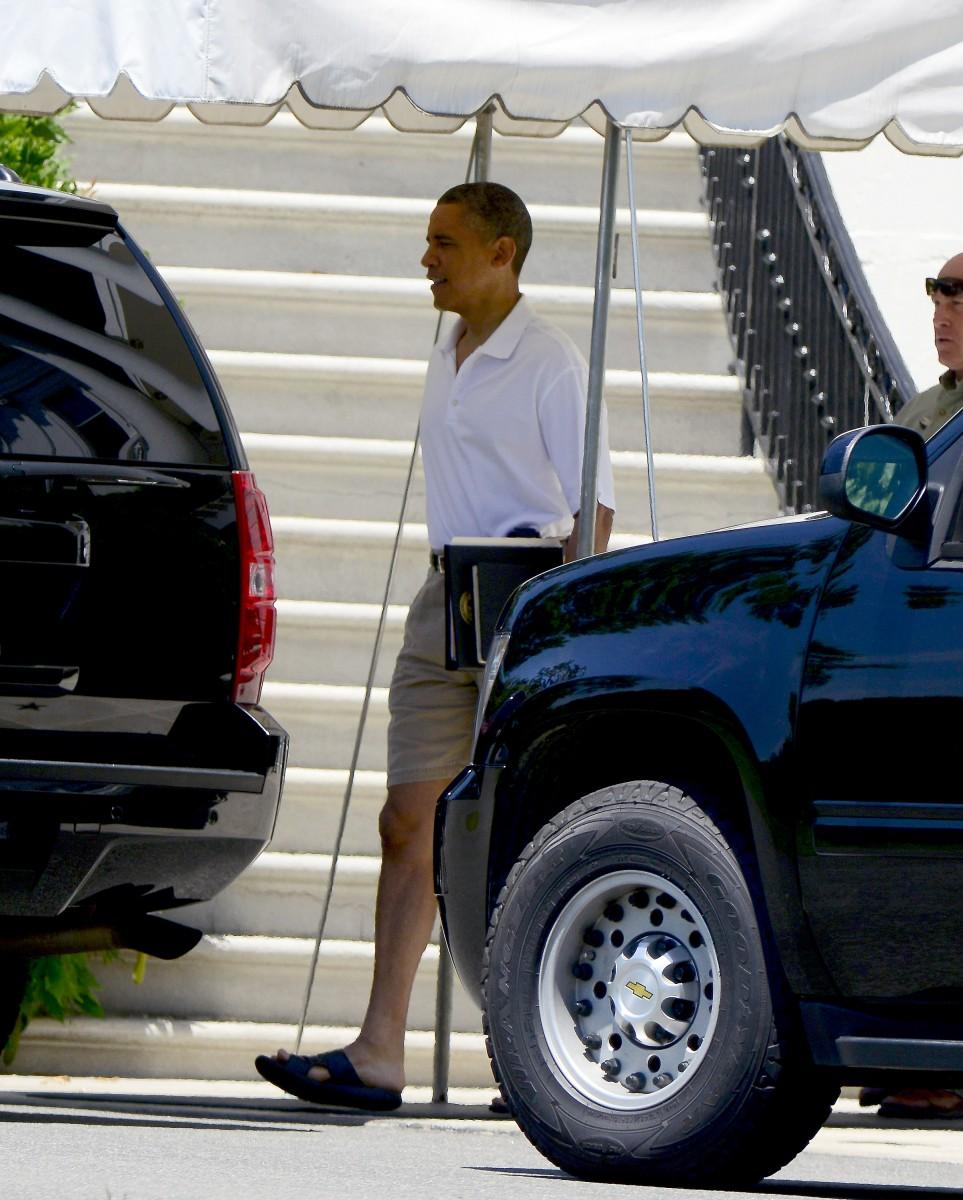 <a><img class="wp-image-1770427" src="https://www.theepochtimes.com/assets/uploads/2015/09/146041431.jpg" alt="Obama Departs for Golf" width="328"/></a>
