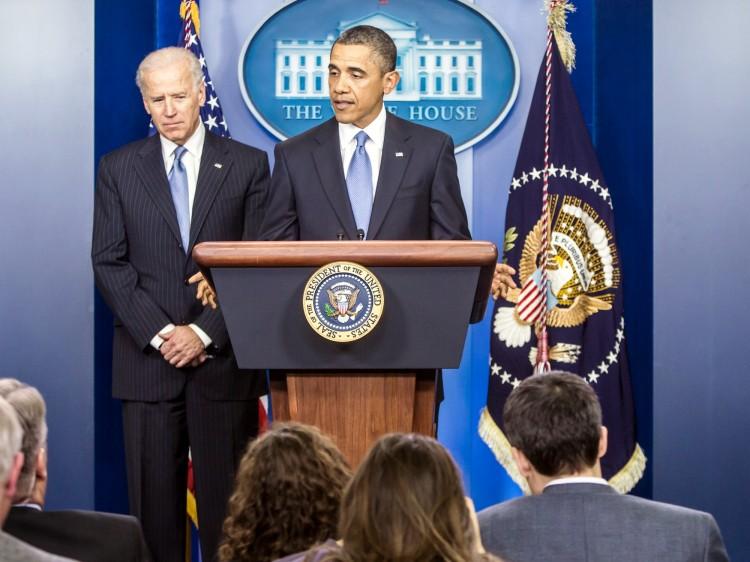 <a><img class="size-large wp-image-1772387" title="President Obama Makes Statement On Fiscal Cliff Budget Deal" src="https://www.theepochtimes.com/assets/uploads/2015/09/158864179-Obama-Tax.jpg" alt="Obama Tax Cuts" width="590" height="442"/></a>