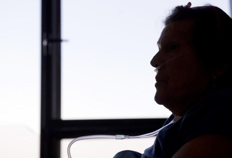 <a><img class="size-large wp-image-1770269" title="FRANCE-HEALTH-CANCER-PALLIATIVE" src="https://www.theepochtimes.com/assets/uploads/2015/09/159653878.jpg" alt="" width="590" height="402"/></a>