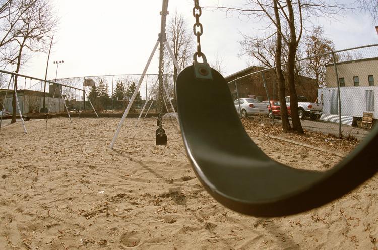 <a><img src="https://www.theepochtimes.com/assets/uploads/2015/09/15973811PlaygroundX.jpg" alt="Playground equipment can get hot enough to hurt children.  (Photos.com)" title="Playground equipment can get hot enough to hurt children.  (Photos.com)" width="320" class="size-medium wp-image-1834863"/></a>