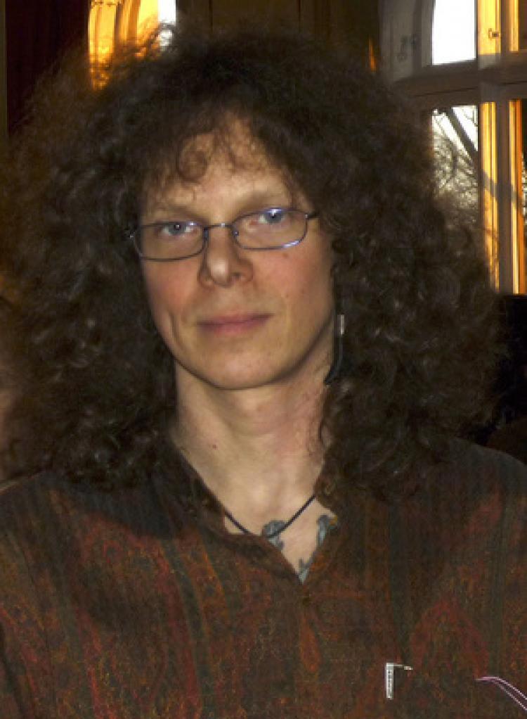 <a><img src="https://www.theepochtimes.com/assets/uploads/2015/09/2009-03-18-l--20090318-Sthlm1-Hans-nycirkus-WEB.jpg" alt="Mr. Christell performs at a New Circus company and is interested in many different types of traditional culture. (Hans Bengtsson/The Epoch Times)" title="Mr. Christell performs at a New Circus company and is interested in many different types of traditional culture. (Hans Bengtsson/The Epoch Times)" width="320" class="size-medium wp-image-1829370"/></a>