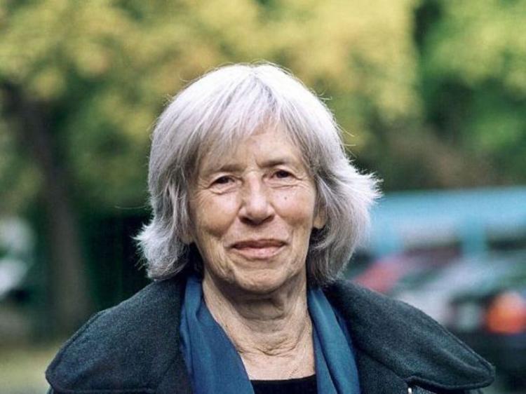 <a><img src="https://www.theepochtimes.com/assets/uploads/2015/09/2009-03-23-xxl--Hertling_Nele_2003_Foto2__Inge_Zimmermann_b_mb_new.jpg" alt="Nele Hertling, vice-president of the Berlin Academy of the Arts (Courtesy of Inge Zimmermann)" title="Nele Hertling, vice-president of the Berlin Academy of the Arts (Courtesy of Inge Zimmermann)" width="320" class="size-medium wp-image-1829381"/></a>