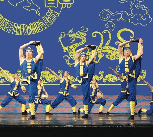 <a><img class="size-large wp-image-1773548" src="https://www.theepochtimes.com/assets/uploads/2015/09/2009_DSdrummers.jpg" alt="" width="590" height="530"/></a>