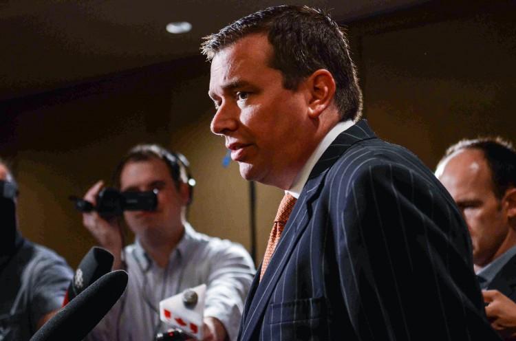 <a><img class="size-full wp-image-1782708" title="Industry Minister Paradis speaks during a breakfast" src="https://www.theepochtimes.com/assets/uploads/2015/09/2012-2012_08_28_9211_ML.jpg" alt="" width="750" height="496"/></a>