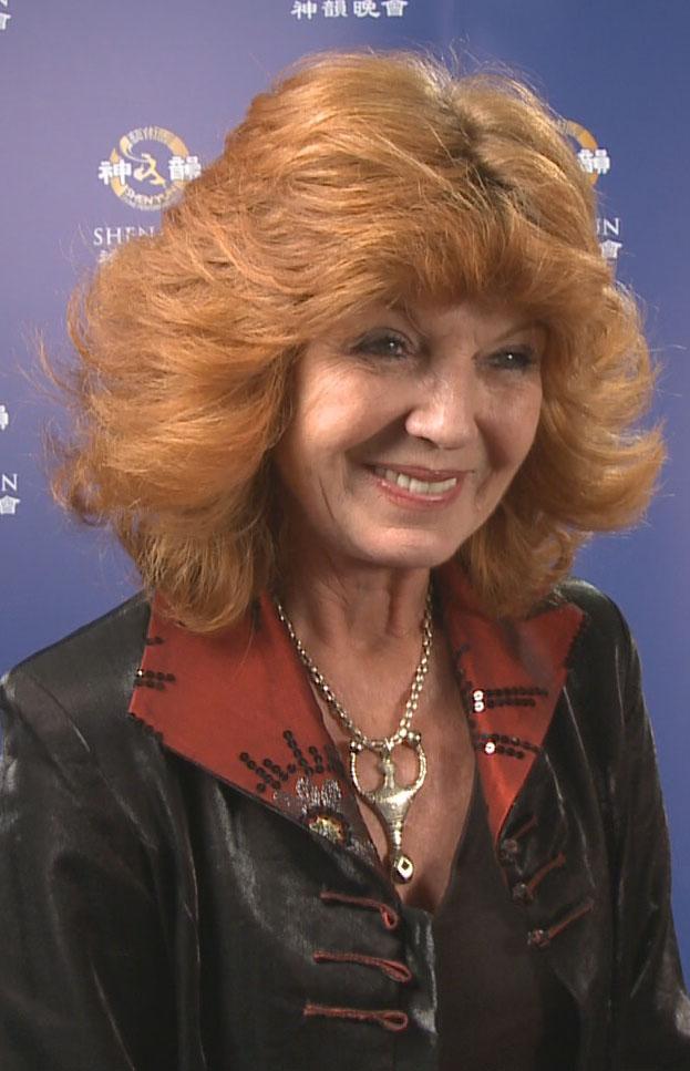 <a><img class="size-large wp-image-1789159" title="20120413-RulaLenska-Actress" src="https://www.theepochtimes.com/assets/uploads/2015/09/20120413-RulaLenska-Actress.jpg" alt="" width="228" height="354"/></a>