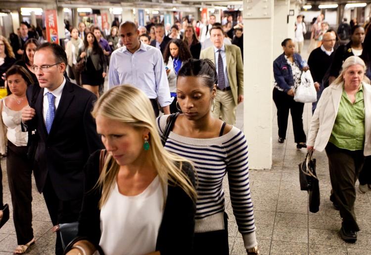 <a><img class="size-full wp-image-1769552" src="https://www.theepochtimes.com/assets/uploads/2015/09/20120924-subway-IMG_2920-Amal+Chen.jpg" alt="" width="750" height="517"/></a>