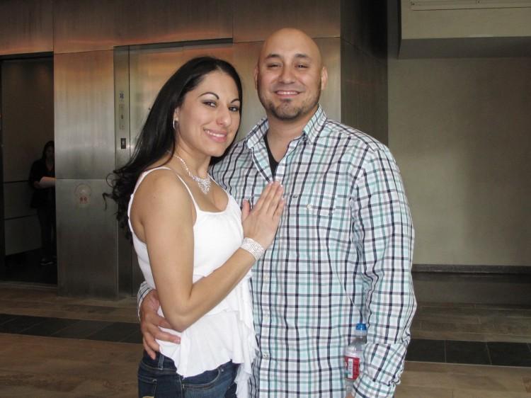 <a><img class="size-large wp-image-1769647" title="20130303_MesaArizona_YaningLiu_ArmandoVargas_Artist_DJY_Eng" src="https://www.theepochtimes.com/assets/uploads/2015/09/20130303_MesaArizona_YaningLiu_ArmandoVargas_Artist_DJY_Eng.jpg" alt="Armando Vargas thought Shen Yun" width="590" height="442"/></a>