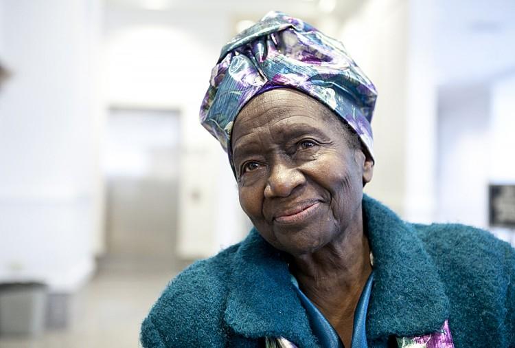 <a><img class="size-large wp-image-1769515" title="20130305-WomanWeek-Samira+Bouaou-IMG_8043- Susie Elliot pauses for a photo after the press conference honoring 33 "Extraordinary Women" on March 5, 2013, in Brooklyn. (Samira Bouaou/The Epoch Times)" src="https://www.theepochtimes.com/assets/uploads/2015/09/20130305-WomanWeek-Samira+Bouaou-IMG_8043.jpg" alt=" Susie Elliot pauses for a photo after the press conference honoring 33 "Extraordinary Women" on March 5, 2013, in Brooklyn. (Samira Bouaou/The Epoch Times)" width="590" height="398"/></a>