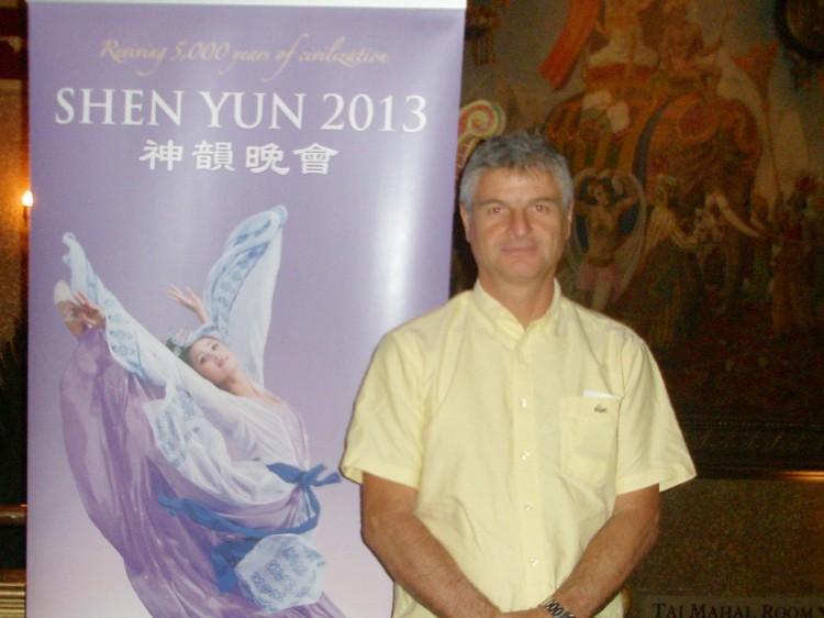 <a><img class=" wp-image-1770798 " title="OLYMPUS DIGITAL CAMERA" src="https://www.theepochtimes.com/assets/uploads/2015/09/2013_Shelley+Shao_Duncan+Gillies++NZ+Herald+journalist_DJY.jpg" alt="" width="378" height="283"/></a>