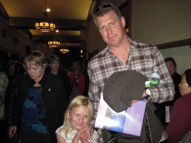 <a><img class="size-large wp-image-1768545" src="https://www.theepochtimes.com/assets/uploads/2015/09/2221.jpg" alt="Former Olympic gold medalist Mark Henderson (R) attended the Shen Yun performance with his daughter at the SHN Orpheum Theatre in San Francisco on March 23. (Gary Wang/The Epoch Times)" width="590" height="442"/></a>
