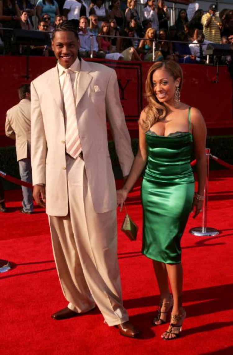 <a><img src="https://www.theepochtimes.com/assets/uploads/2015/09/53234083.jpg" alt="Denver Nugget Carmelo Anthony and MTV VJ LaLa Vasquez, married recently with many celebrity guests appearing.  (Mark Mainz/Getty Images)" title="Denver Nugget Carmelo Anthony and MTV VJ LaLa Vasquez, married recently with many celebrity guests appearing.  (Mark Mainz/Getty Images)" width="320" class="size-medium wp-image-1817470"/></a>