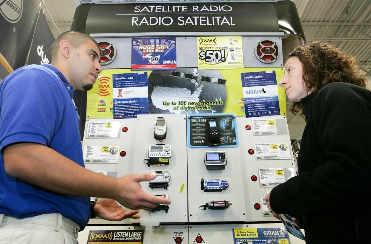 <a><img class="size-large wp-image-1790956" title="XM and Sirius Compete For Satellite Radio Share" src="https://www.theepochtimes.com/assets/uploads/2015/09/56438072-2.jpg" alt="" width="590" height="388"/></a>