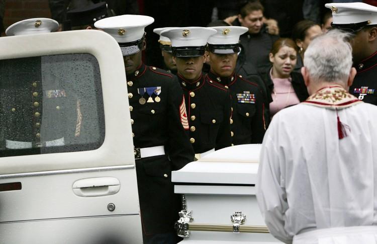 <a><img class="size-large wp-image-1792976" title="Mourners Gather For Funeral Of Nixzmary Brown" src="https://www.theepochtimes.com/assets/uploads/2015/09/56613997.jpg" alt="" width="590" height="382"/></a>