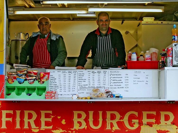 <a><img class="size-large wp-image-1773366" title="Father and Son Burger Business" src="https://www.theepochtimes.com/assets/uploads/2015/09/57371700-2-Father-Son-Business.jpg" alt="Family Business" width="590" height="442"/></a>