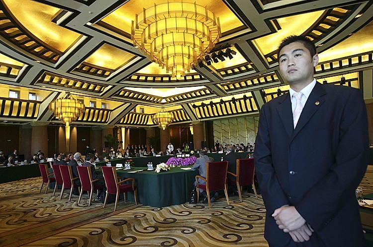 <a><img src="https://www.theepochtimes.com/assets/uploads/2015/09/6-party-81913527.jpg" alt="LAST ATTEMPT: A Chinese security personnel looks on during six-party talks on the North Korea nuclear issues. The last round, which ended in failure, were held in July 21, 2008 in Beijing, China. (Ng Han Guan-Pool/Getty Images)" title="LAST ATTEMPT: A Chinese security personnel looks on during six-party talks on the North Korea nuclear issues. The last round, which ended in failure, were held in July 21, 2008 in Beijing, China. (Ng Han Guan-Pool/Getty Images)" width="320" class="size-medium wp-image-1798774"/></a>