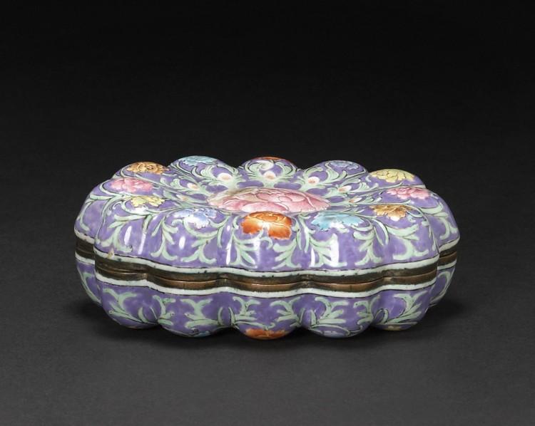 <a><img class="size-medium wp-image-1785295" title="Bonhams Asian Sale" src="https://www.theepochtimes.com/assets/uploads/2015/09/6165-bonhams-asianSale.jpg" alt="" width="350" height="274"/></a>