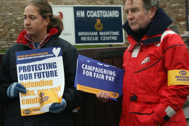 <a><img class="wp-image-1786576" title="Coastguards On Picket Line During Strike" src="https://www.theepochtimes.com/assets/uploads/2015/09/80140900.jpg" alt="Coastguard agency staff stand on a picket line outside the Brixham MCA complex on March 6 2008 in Brixham United Kingdom. Coastguard agency staff from the Public and Commercial Services union across the UK at 19 UK search and rescue co-ordination centres are staging the first 24-hour strike in their history in a row over pay. Staff who are sent out to emergencies will not be affected by the strike. (Photo by Matt Cardy/Getty Images)" width="354" height="236"/></a>