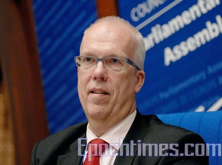 <a><img src="https://www.theepochtimes.com/assets/uploads/2015/09/807180226541366.jpg" alt="Swedish MP, Vice-President of the Parliamentary Assembly, Council of Europe,Göran Lindblad (The Epoch Times)" title="Swedish MP, Vice-President of the Parliamentary Assembly, Council of Europe,Göran Lindblad (The Epoch Times)" width="320" class="size-medium wp-image-1834873"/></a>