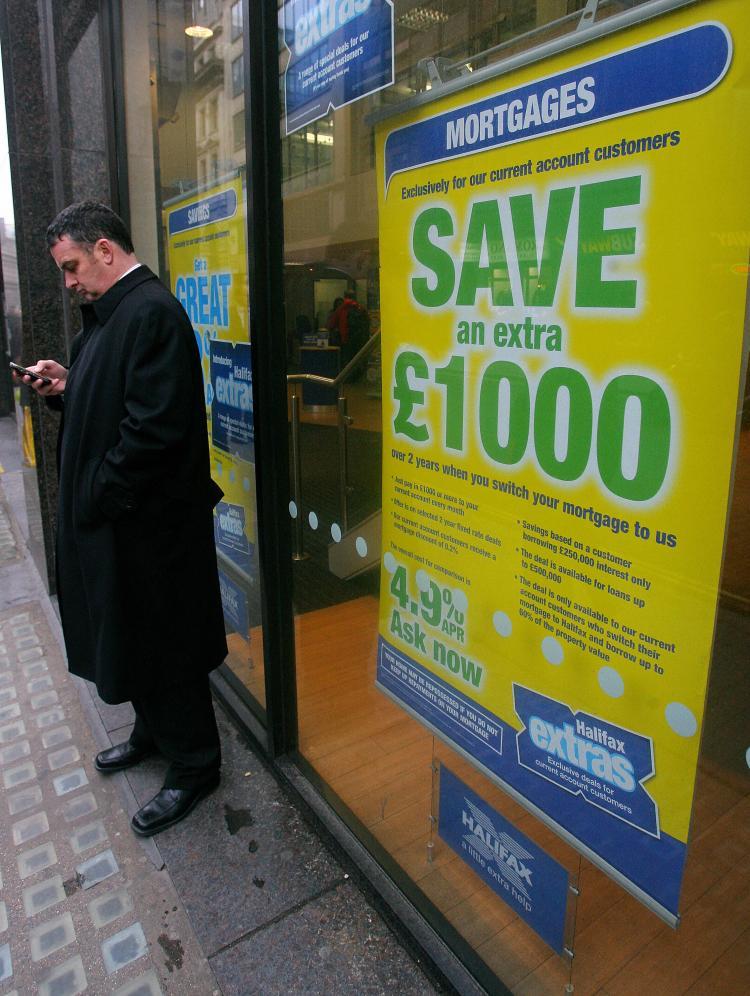 <a><img src="https://www.theepochtimes.com/assets/uploads/2015/09/84357976.jpg" alt="UK MORTGAGES: Financial providers need to explain more clearly what their customers are getting in for when they sign up to new mortgages (Carl De Souza/AFP/GETTY IMAGES)" title="UK MORTGAGES: Financial providers need to explain more clearly what their customers are getting in for when they sign up to new mortgages (Carl De Souza/AFP/GETTY IMAGES)" width="320" class="size-medium wp-image-1827378"/></a>