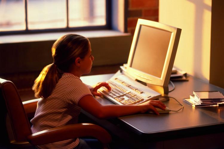 <a><img src="https://www.theepochtimes.com/assets/uploads/2015/09/86512262.jpg" alt="The top three channels children are using to cyberbully are social media (63 percent), e-mail (25 percent), and phone (19 percent), according to a new survey. (Photos.com)" title="The top three channels children are using to cyberbully are social media (63 percent), e-mail (25 percent), and phone (19 percent), according to a new survey. (Photos.com)" width="320" class="size-medium wp-image-1803505"/></a>