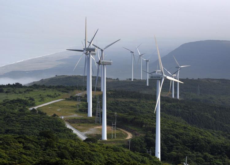 <a><img src="https://www.theepochtimes.com/assets/uploads/2015/09/94324732852.jpg" alt="Aerial view of wind towers produced by Eurus Energy Japan Corp. in Higashi-Dori, tip of Japan's main island Honshu on July 10, 2008. Remarkably, most of Japan's wind plants survived the devastating earthquake and tsunami. (Kazuhiro Nogi/Getty Images)" title="Aerial view of wind towers produced by Eurus Energy Japan Corp. in Higashi-Dori, tip of Japan's main island Honshu on July 10, 2008. Remarkably, most of Japan's wind plants survived the devastating earthquake and tsunami. (Kazuhiro Nogi/Getty Images)" width="320" class="size-medium wp-image-1805637"/></a>