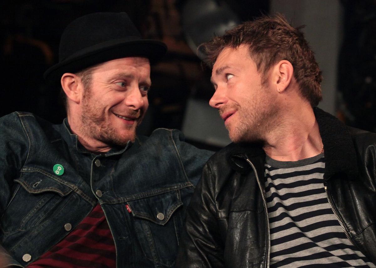 <a><img src="https://www.theepochtimes.com/assets/uploads/2015/09/98639208.jpg" alt="Jamie Hewlett and Damon Albarn of Gorillaz (Astrid Stawiarz/Getty Images)" title="Jamie Hewlett and Damon Albarn of Gorillaz (Astrid Stawiarz/Getty Images)" width="320" class="size-medium wp-image-1820282"/></a>