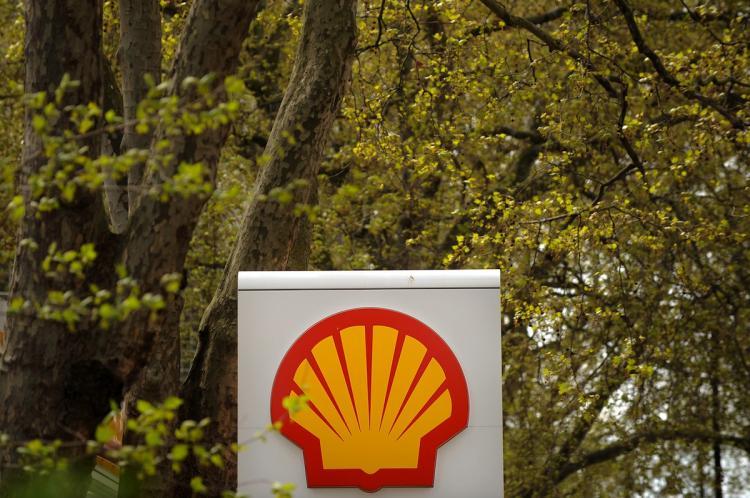 <a><img src="https://www.theepochtimes.com/assets/uploads/2015/09/98718799.jpg" alt="SETTLED: A Shell gas station logo is pictured in London, England. The British energy firm is one of seven companies that settled this week with U.S. authorities on allegations of foreign bribery." title="SETTLED: A Shell gas station logo is pictured in London, England. The British energy firm is one of seven companies that settled this week with U.S. authorities on allegations of foreign bribery." width="320" class="size-medium wp-image-1812591"/></a>