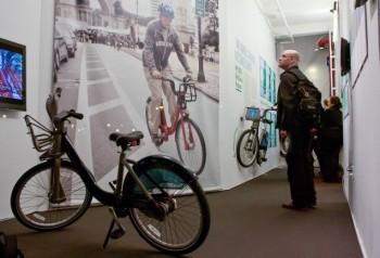 <a><img class="size-full wp-image-1788840" title="Amal-Chen_BikeExhbition_011312-350x238" src="https://www.theepochtimes.com/assets/uploads/2015/09/Amal-Chen_BikeExhbition_011312-350x238.jpg" alt="" width="350" height="238"/></a>