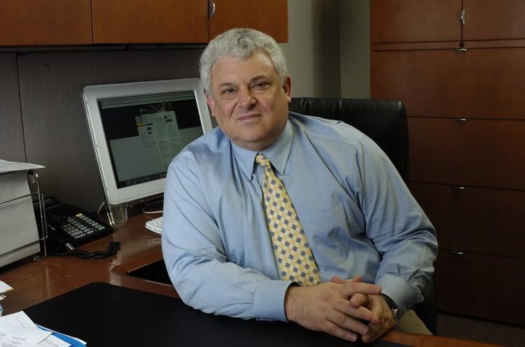 <a><img class="size-medium wp-image-1773790" src="https://www.theepochtimes.com/assets/uploads/2015/09/Arthur+Caplan.jpeg" alt="" width="350" height="262"/></a>