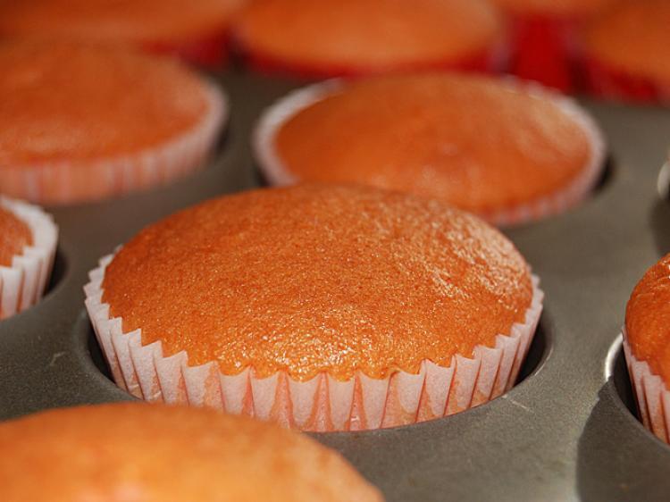 <a><img src="https://www.theepochtimes.com/assets/uploads/2015/09/Bad_starch.jpg" alt="Stay away from the sweet and tempting starches. (Cat Rooney/The Epoch Times)" title="Stay away from the sweet and tempting starches. (Cat Rooney/The Epoch Times)" width="320" class="size-medium wp-image-1809114"/></a>